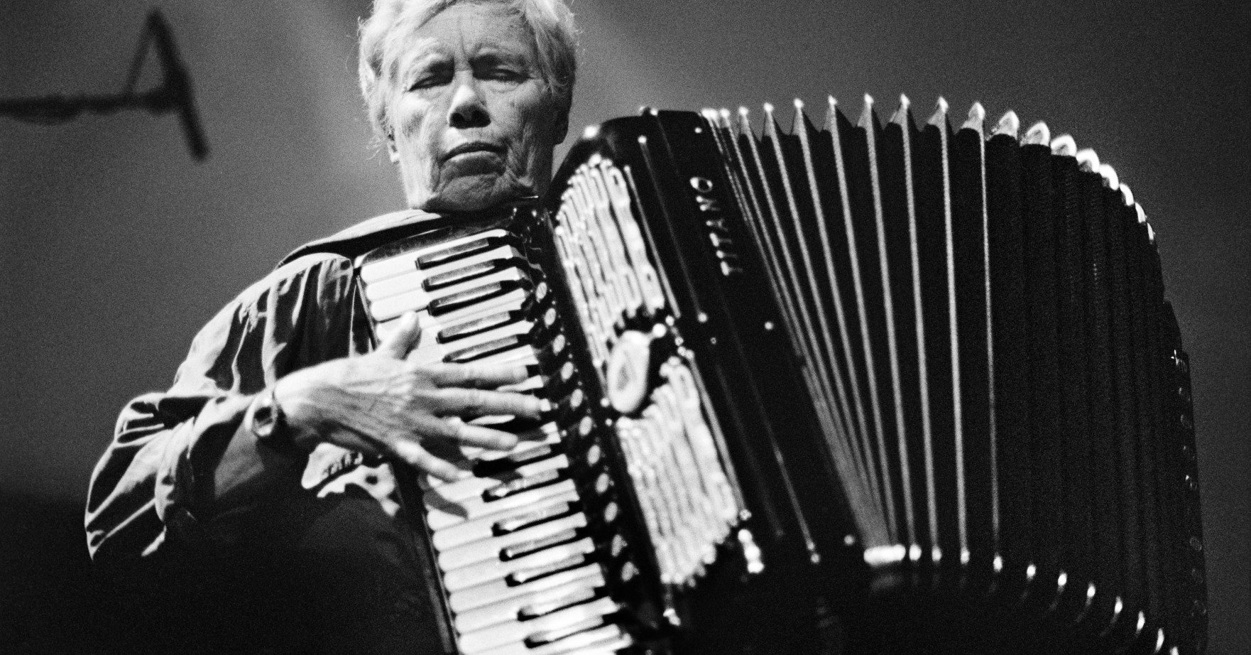 Pauline Oliveros. Una conferencia sonora, por Álvaro Rodríguez Fominaya