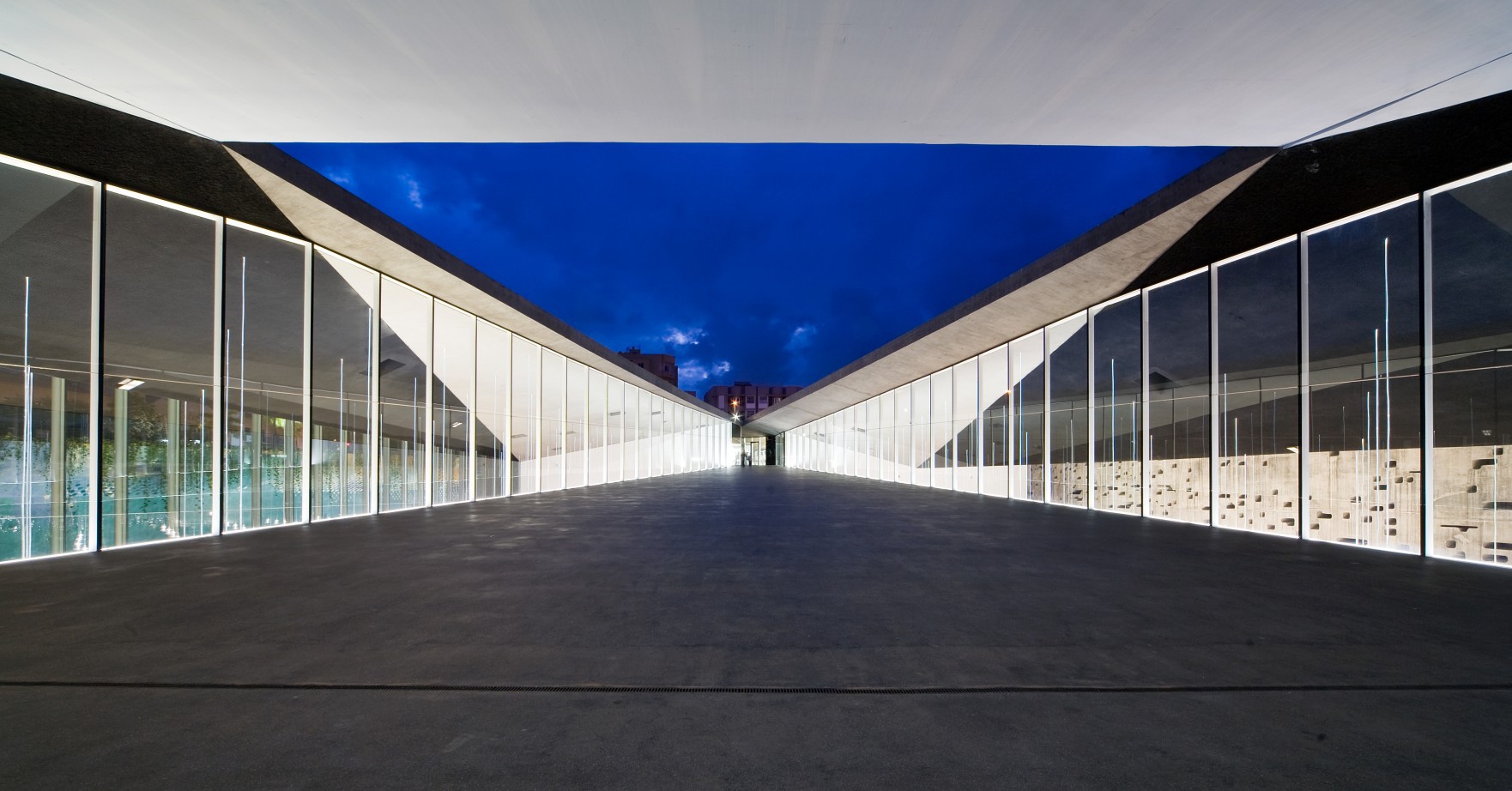 Llamamiento a la participación en la obra colaborativa de la exposición 'Velar la Forma'