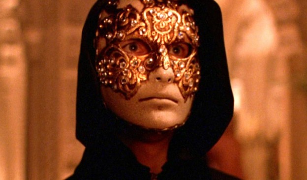 Eyes wide shut