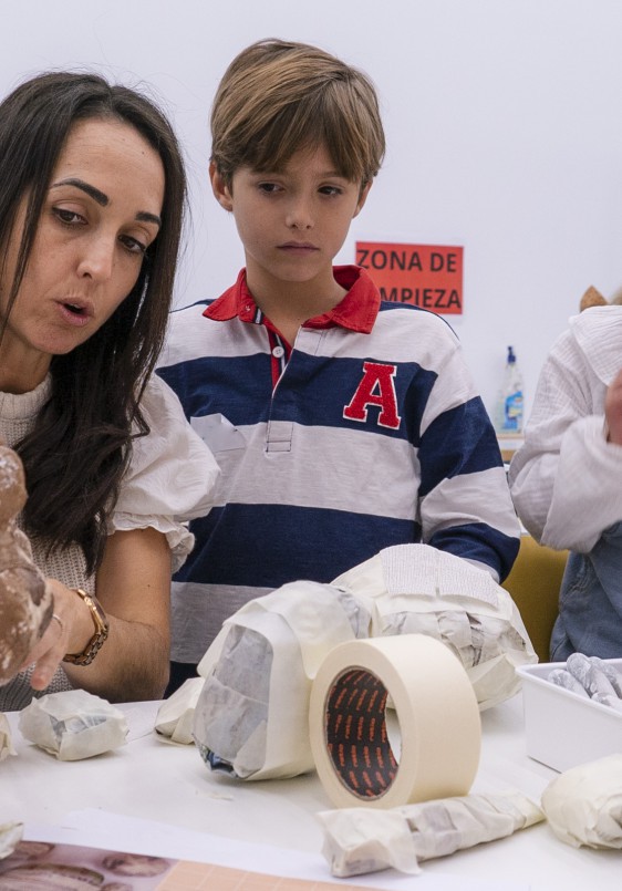 Libro de familia. Taller de impresión para familias