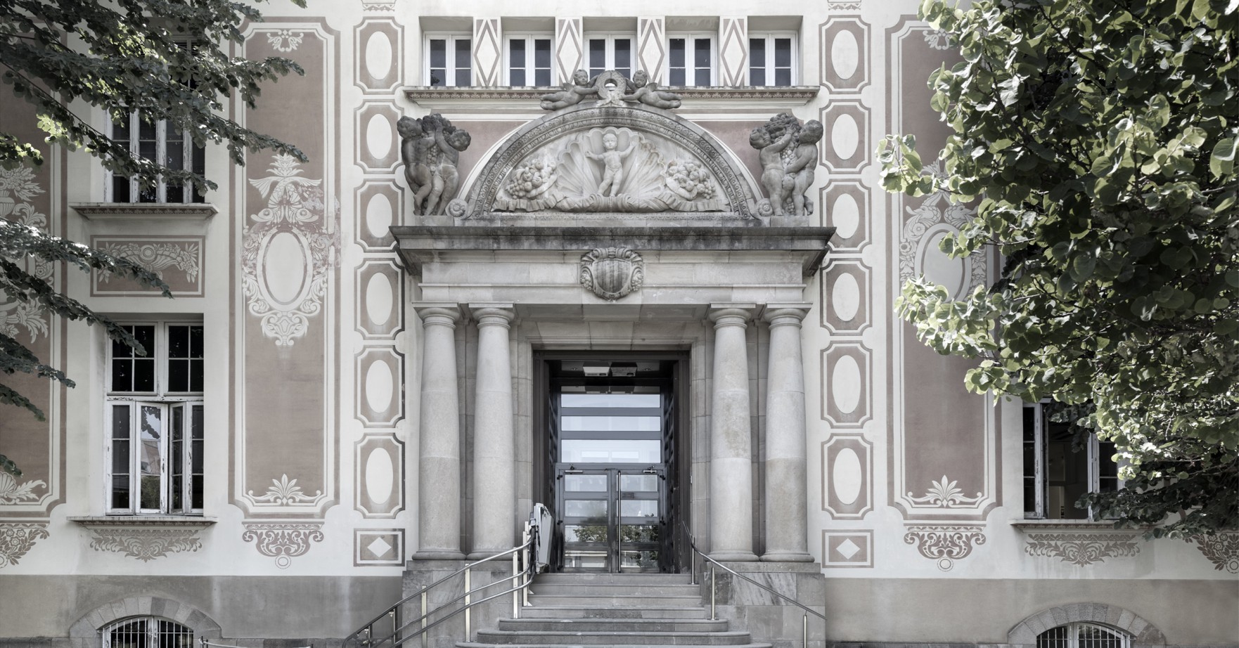 Mesa redonda 2. Una cámara para el eco