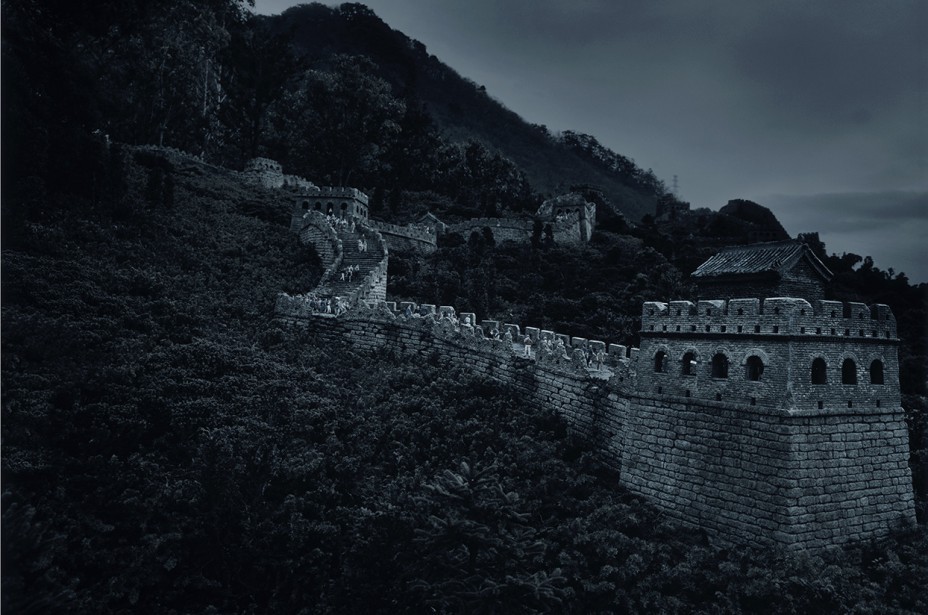 Valentín Vallhonrat. Gran Muralla. Serie Vuelo del ángel, 2003. Colección COFF Ordóñez-Falcón de Fotografía. TEA Tenerife Espacio de las Artes, Cabildo Insular de Tenerife