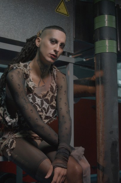 Video still de 'El jardín imposible de Tefía. Prólogo para un campo de concentración' (2026), de Cabello/Carceller