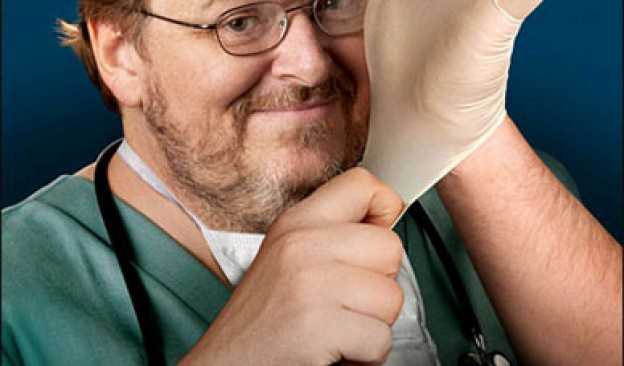 "Sicko", de Michael Moore, se proyecta en la pantalla de TEA