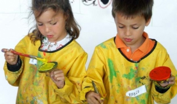 Taller infantil de manchas surrealistas 