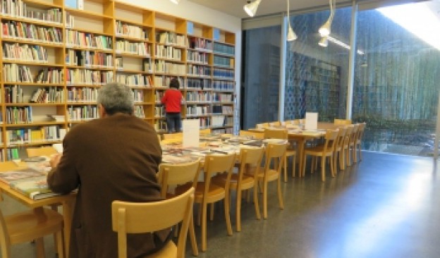 La Biblioteca de Arte del Cabildo de Tenerife enriquece sus fondos con cerca de un centenar de nuevas publicaciones