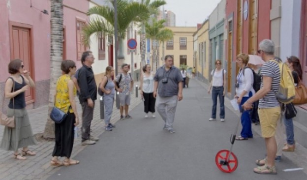 TEA Tenerife Espacio de las Artes presenta la publicación de la exposición 'Imaginario al andar', de Valencia y Peñate 