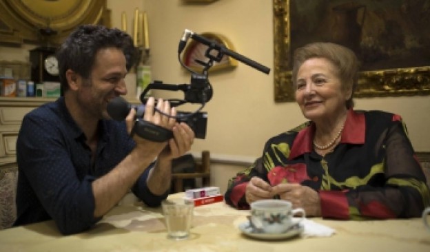 TEA Tenerife Espacio de las Artes proyecta el documental  de Gustavo Salmerón, 'Muchos hijos, un mono y un castillo'