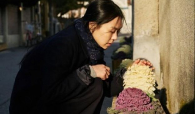 TEA Tenerife Espacio de las Artes proyecta este fin de semana  la nueva película de Hong Sang-soo, 'En la playa sola de noche'