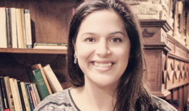 La escritora tinerfeña Yurena González presenta en TEA ‘Carcoma’, su nuevo libro de microrrelatos