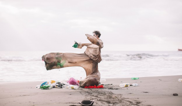 TEA Tenerife estrena 'uNpACKAGING', un corto de ziREjA que intenta concienciar sobre los residuos