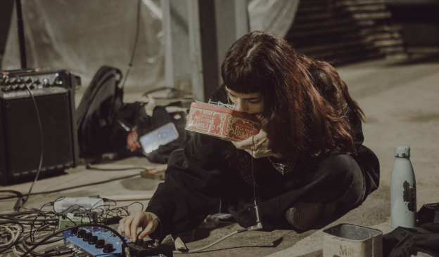 La musicóloga Gara Hernández imparte en el museo TEA el taller ‘Cuerpos escuchantes’