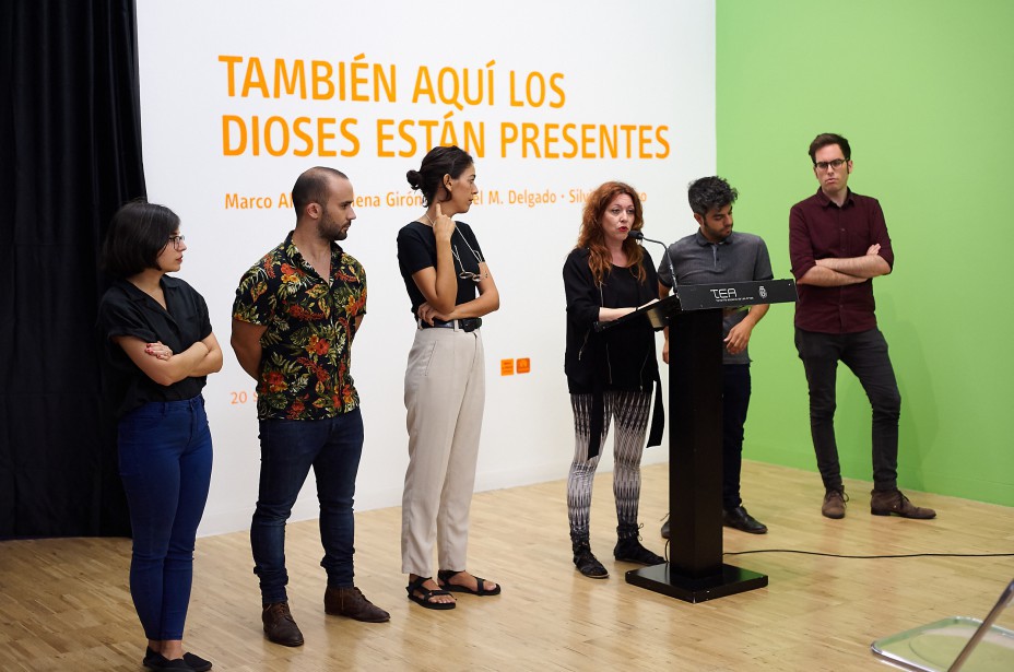 También aquí los dioses están presentes